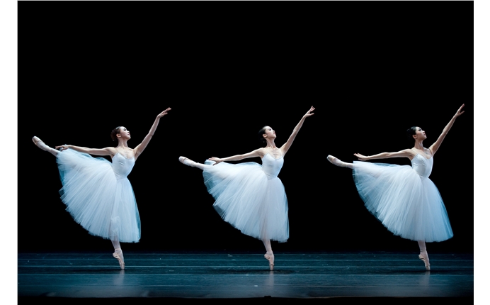 В балете качественный пол - это основа для первоклассного исполнения танца и творчества.